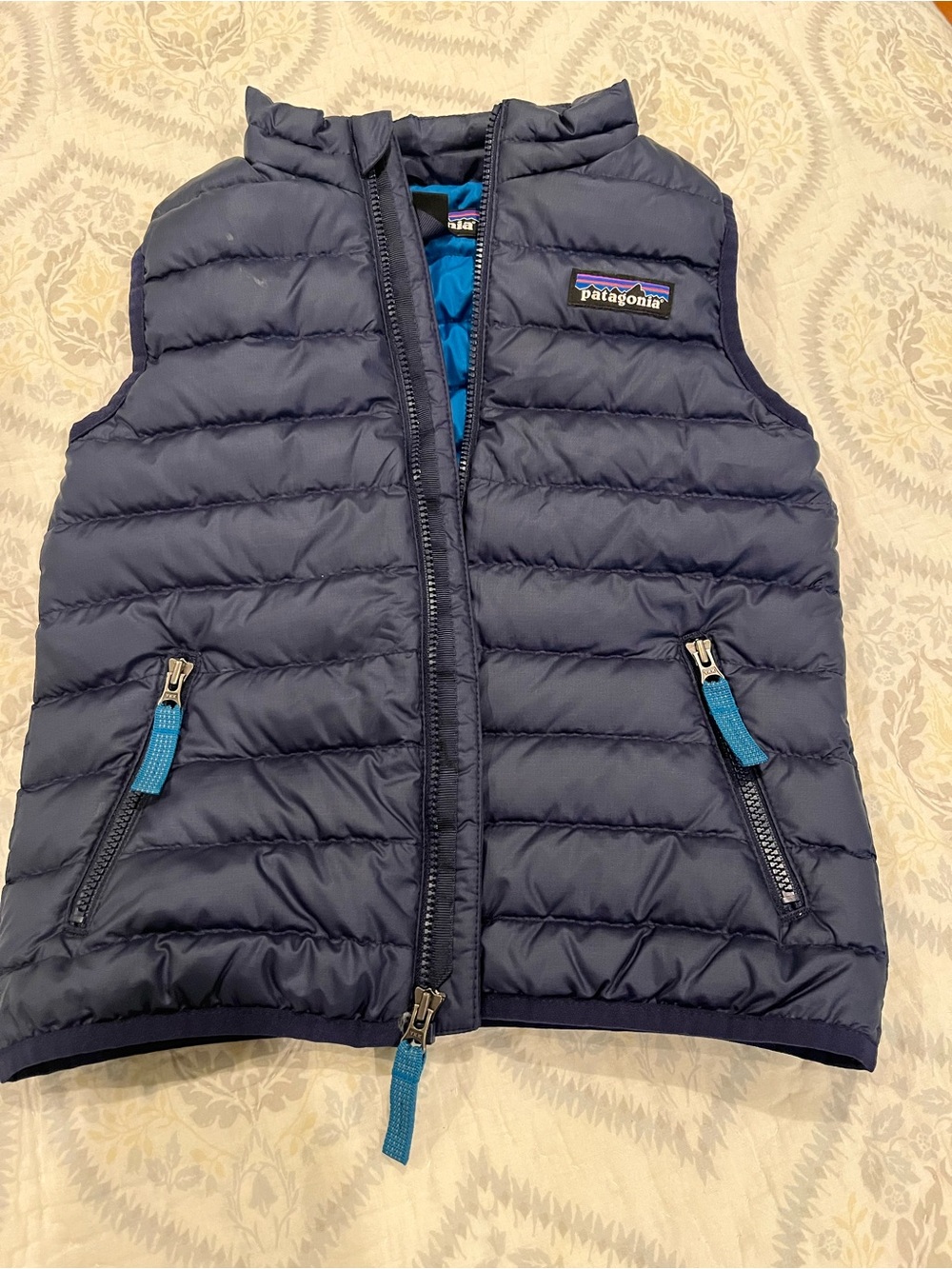 Patagonia Navy Puffer Vest with Blue Accents kids 3t